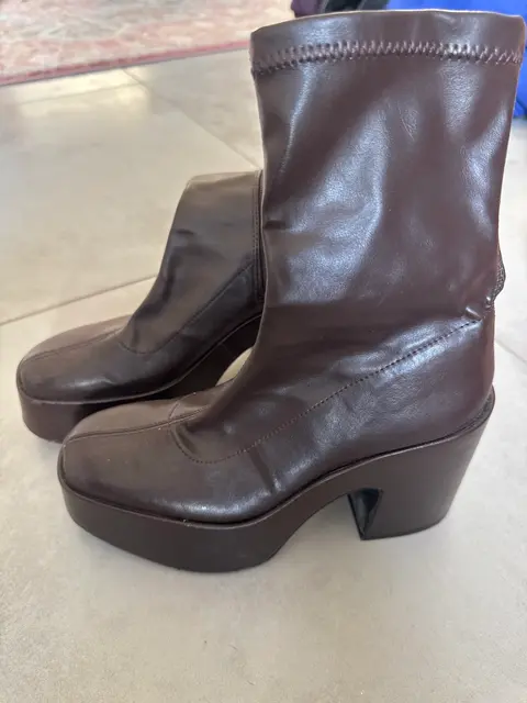 מגפיים